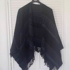 Reversible Boho Blue Black Grey Southwestern Abstract warm CAPE KNIT PONCHO EUC
